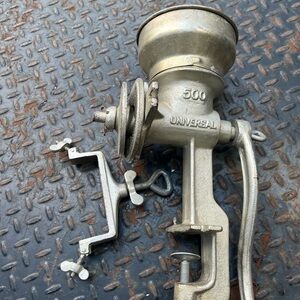 Universal Silver Manual Meat Grinder